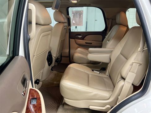 Used 2011 Chevrolet Tahoe LTZ image 24