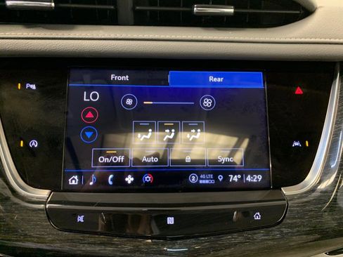 Used 2021 Cadillac XT6 Premium Luxury image 32