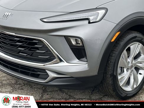 Certified 2024 Buick Encore GX Preferred FWD image 8