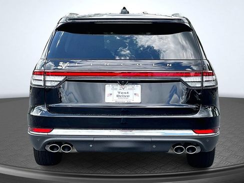New 2026 Lincoln Aviator AWD image 4