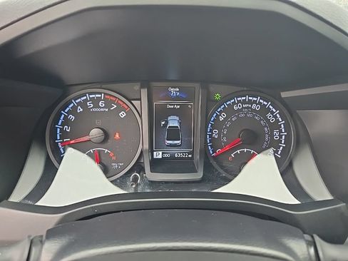 Used 2022 Toyota Tacoma SR w/ SX Package AWD/4WD image 13