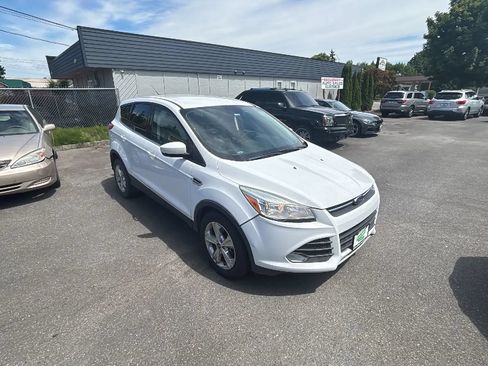 Used 2016 Ford Escape SE AWD/4WD image 4