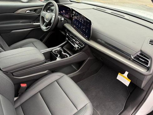 New 2026 Chevrolet Traverse LT w/ Driver Confidence Package image 41