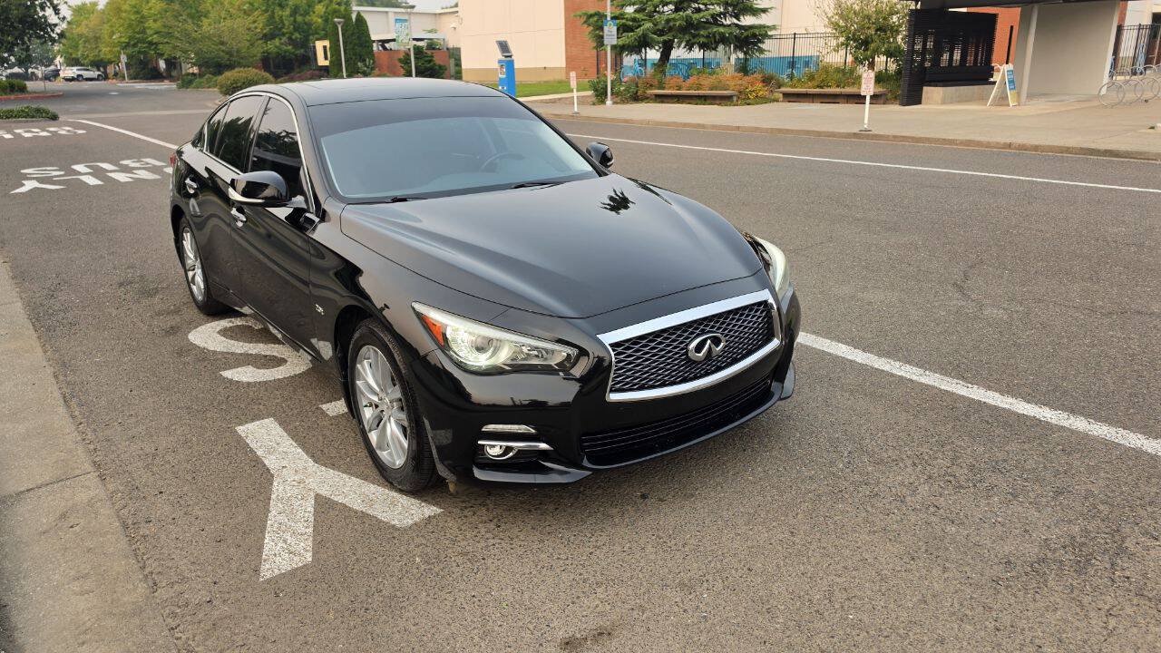 Used 2016 INFINITI Q50 Premium w/ 2.0T Premium Plus Package RWD image 3
