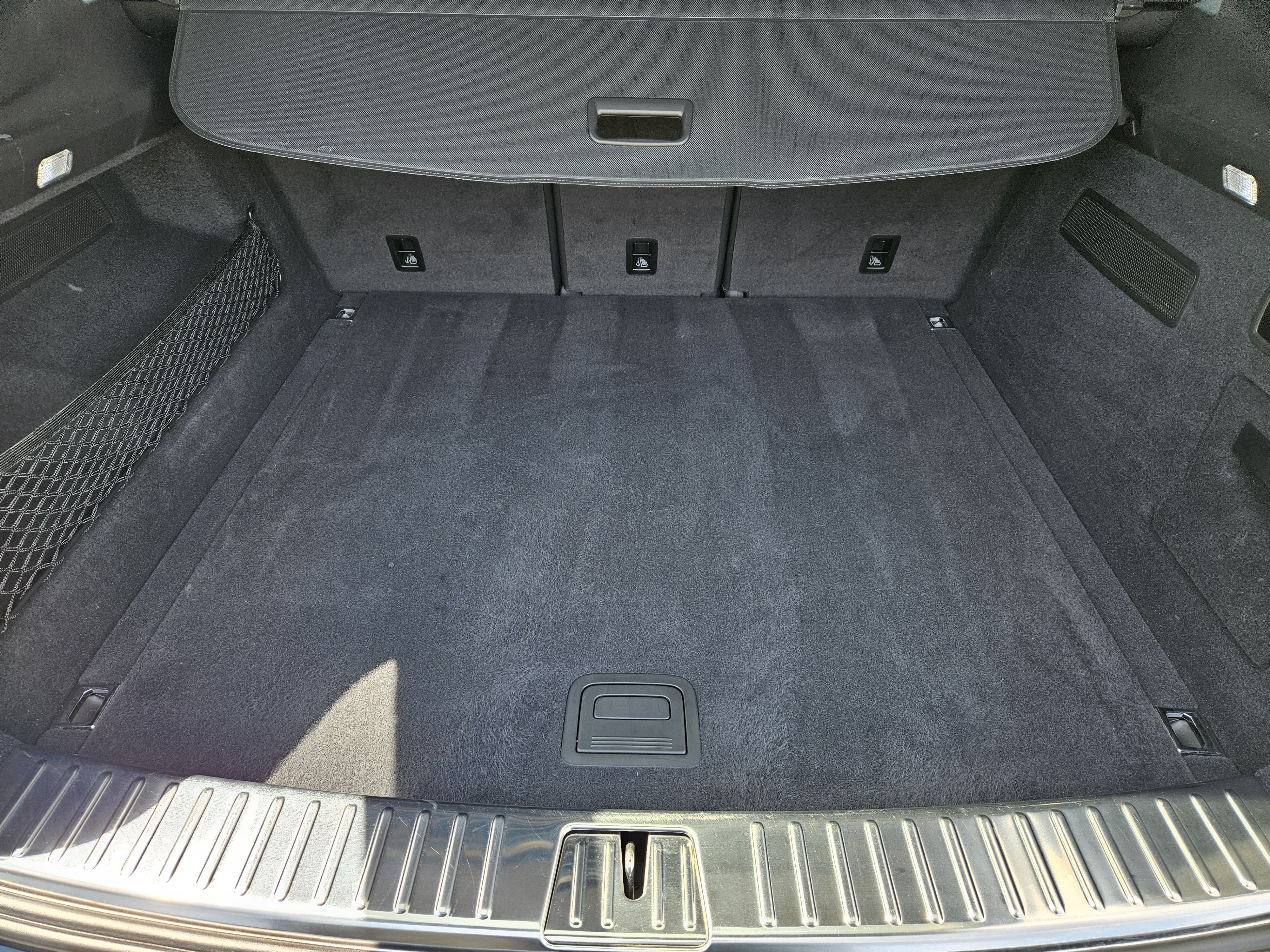Certified 2024 Porsche Cayenne AWD/4WD image 31