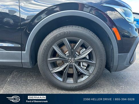 Used 2022 Volkswagen Tiguan SE FWD image 11