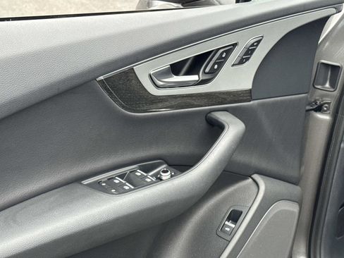 Used 2019 Audi Q7 2.0T Premium w/ Convenience Package image 18