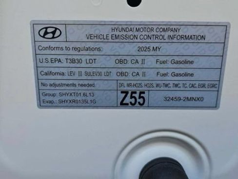 Used 2025 Hyundai Tucson Limited AWD/4WD image 25