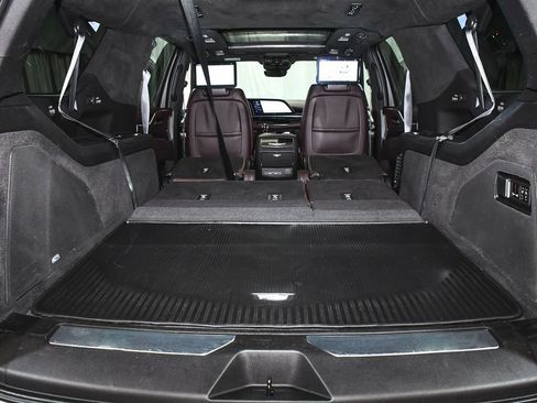 Used 2023 Cadillac Escalade ESV Sport Platinum w/ LPO, ONYX Package AWD/4WD image 72