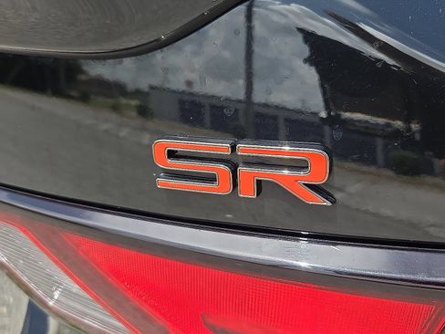 Used 2025 Nissan Sentra SR FWD image 9