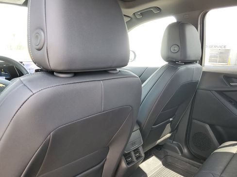 Used 2026 Chevrolet Equinox LT w/ Convenience Package II AWD/4WD image 36
