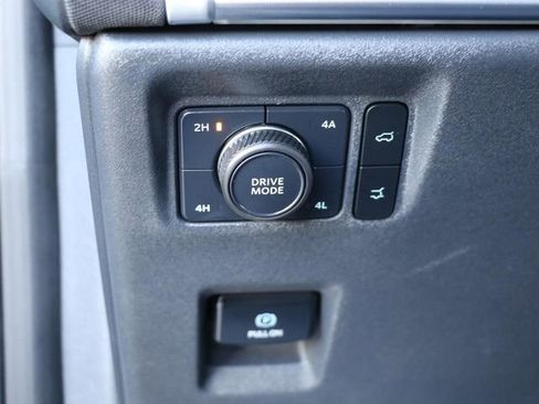 Used 2025 Ford Expedition Platinum AWD/4WD image 30