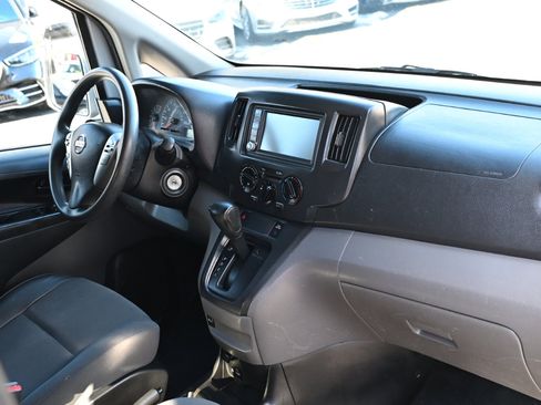 Used 2020 Nissan NV200 SV w/ Back Door Glass Package image 26