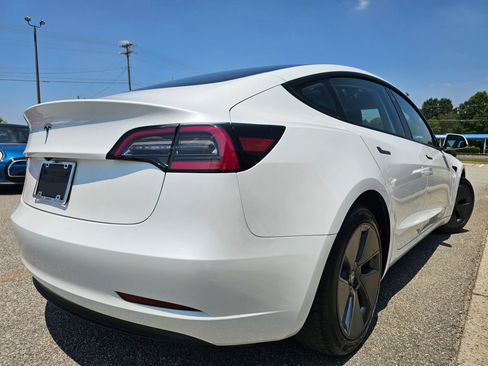 Used 2023 Tesla Model 3 Standard Range RWD image 5
