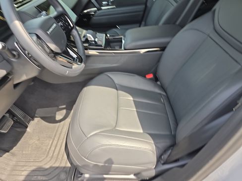 Used 2024 Land Rover Range Rover Sport Dynamic SE image 21