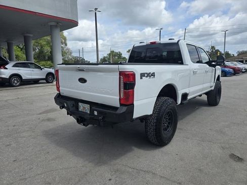 Used 2025 Ford F250 Lariat w/ Black Appearance Package image 12