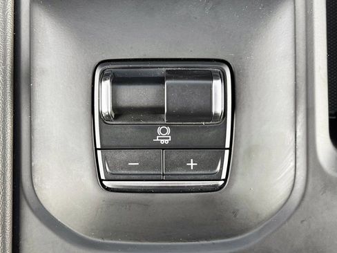 Used 2024 GMC Sierra 2500 Denali image 23