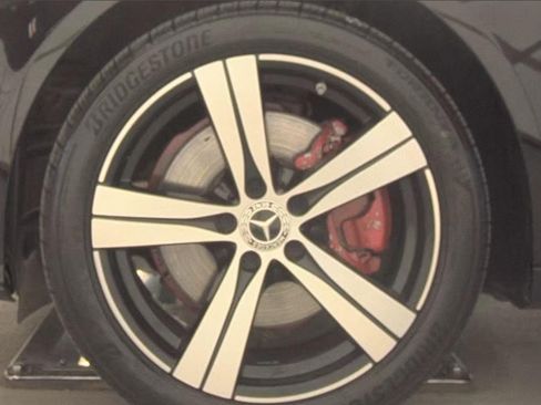 Used 2019 Mercedes-Benz C 300 4MATIC Sedan w/ Multimedia Package image 8