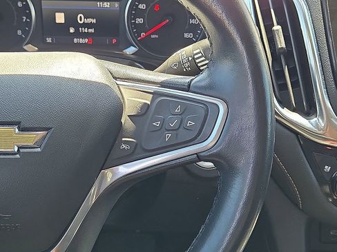 Used 2022 Chevrolet Equinox Premier FWD image 21
