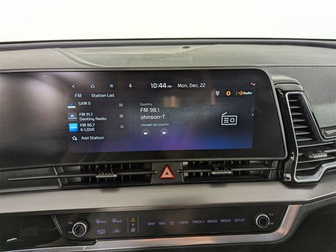 Used 2023 Kia Sportage EX image 25