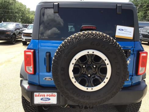 Certified 2022 Ford Bronco Big Bend w/ Sasquatch Package AWD/4WD image 11