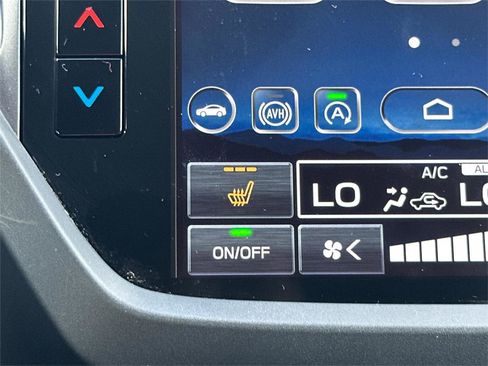 Used 2025 Subaru Forester Limited image 26