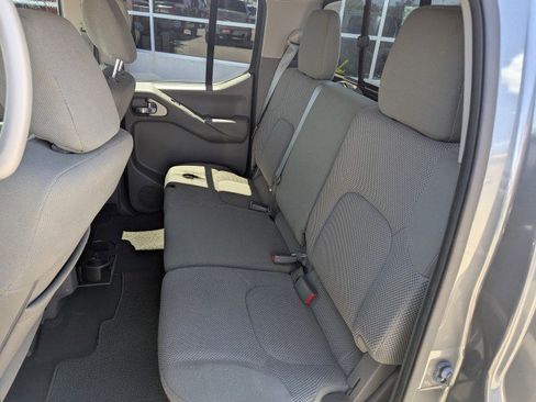 Used 2019 Nissan Frontier SV AWD/4WD image 22