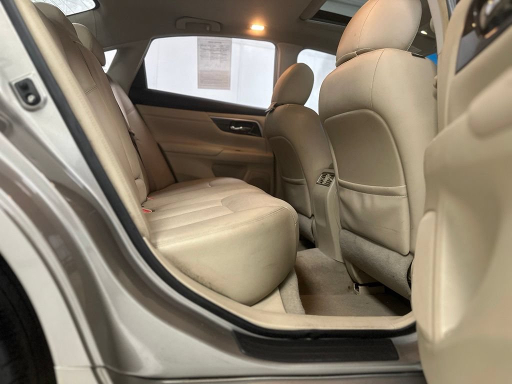 Used 2013 Nissan Altima 2.5 SL FWD image 20
