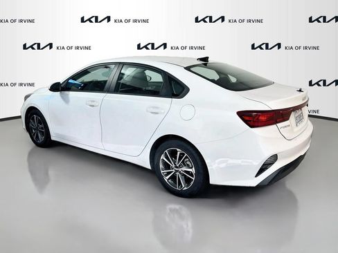 Certified 2023 Kia Forte LXS FWD image 6