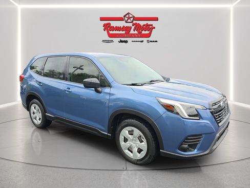 Used 2023 Subaru Forester AWD/4WD image 7