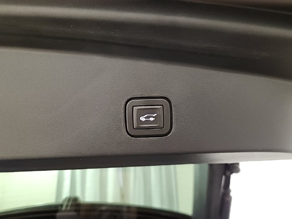 Used 2024 Cadillac Lyriq Luxury RWD image 21