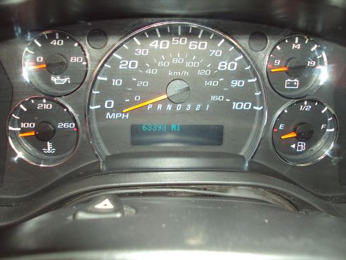 Used 2011 Chevrolet Express 1500 LT w/ LT Preferred Equipment Group image 21