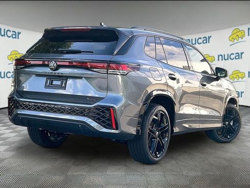 New 2026 Volkswagen Tiguan SE R-Line AWD/4WD image 6