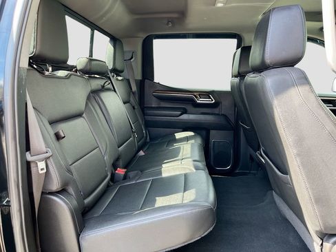 Used 2024 Chevrolet Silverado 1500 LT Trail Boss w/ Convenience Package II AWD/4WD image 29