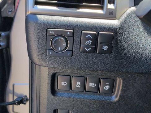 Used 2021 Lexus GX 460 Premium AWD/4WD image 18