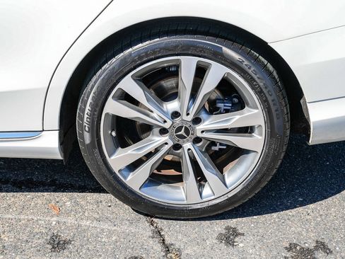 Used 2018 Mercedes-Benz C 300 Sedan image 10