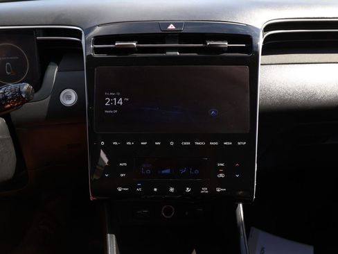 Used 2024 Hyundai Tucson Limited image 29