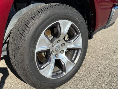 Used 2022 RAM 1500 Laramie AWD/4WD image 17