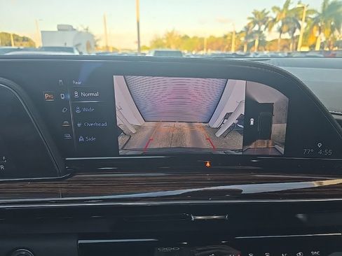 Used 2022 Cadillac Escalade ESV Luxury image 9