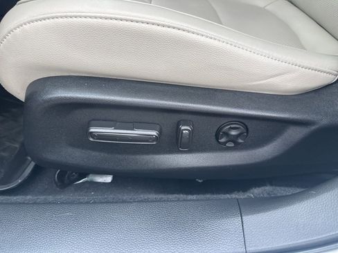 Used 2022 Honda Accord Touring image 14