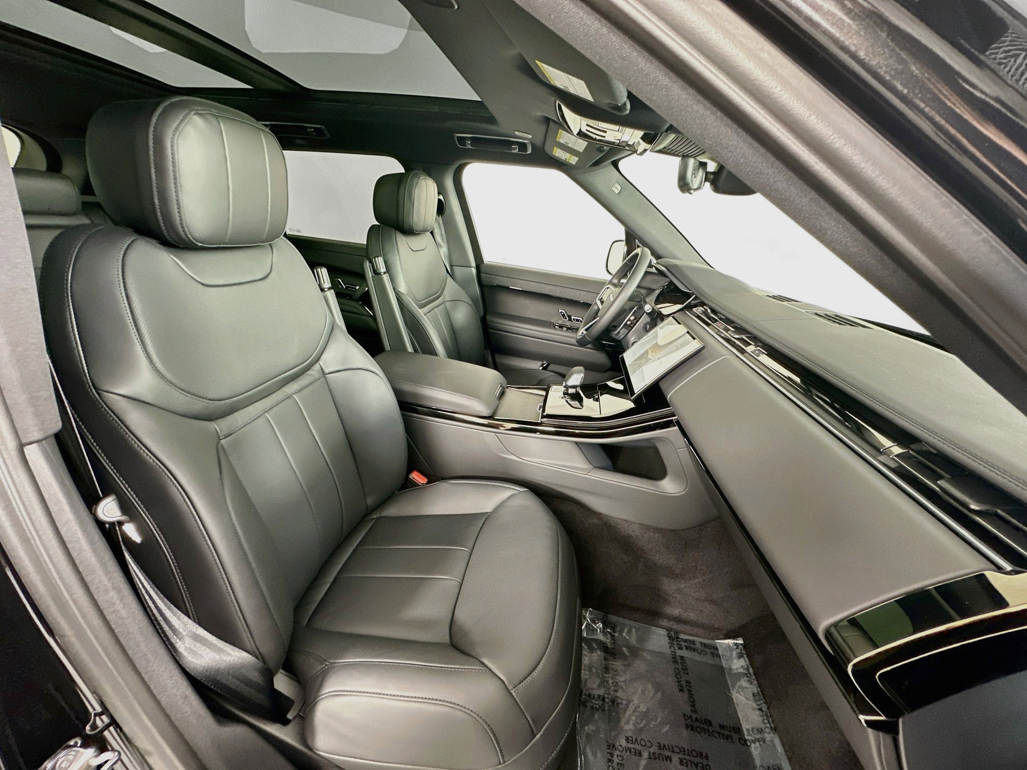 New 2027 Land Rover Range Rover Sport SE AWD/4WD image 25