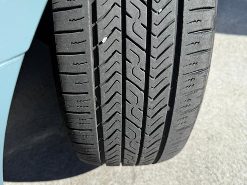 Used 2012 Toyota Prius Three image 32