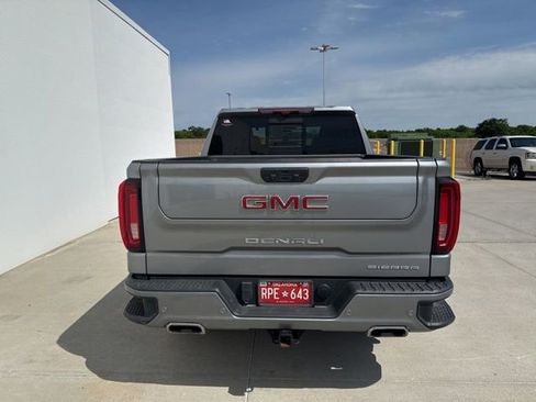 Used 2023 GMC Sierra 1500 Denali w/ Technology Package AWD/4WD image 4