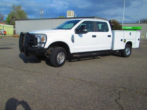 Used 2019 Ford F250 XL w/ Power Equipment Group AWD/4WD image 6