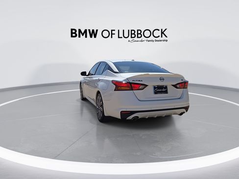 Used 2024 Nissan Altima 2.5 SL FWD image 7