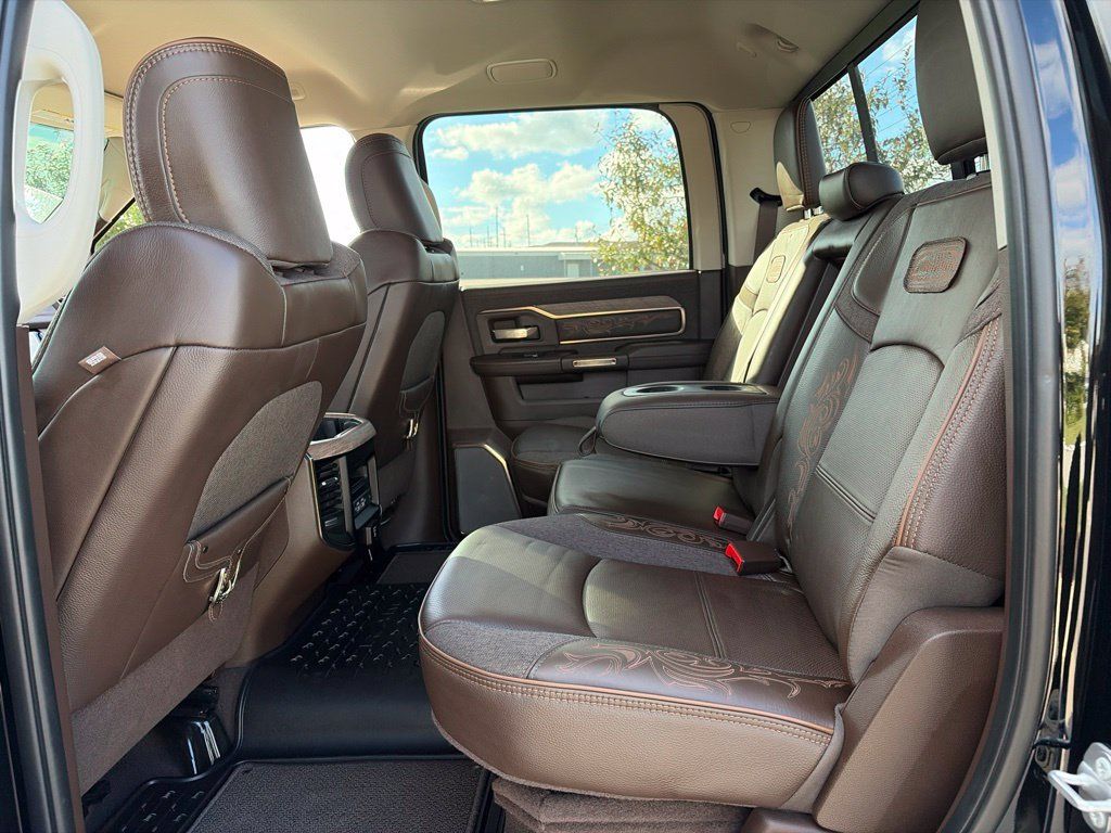 Used 2025 RAM 2500 Limited AWD/4WD image 48