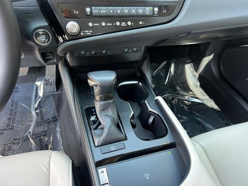 Certified 2023 Lexus ES 350 w/ Premium Package image 33