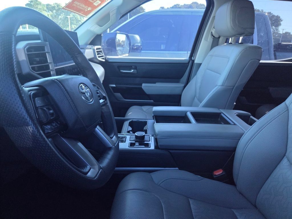 Used 2023 Toyota Tundra Limited AWD/4WD image 6