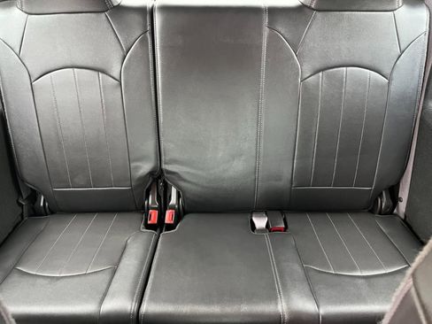 Used 2015 GMC Acadia Denali image 46