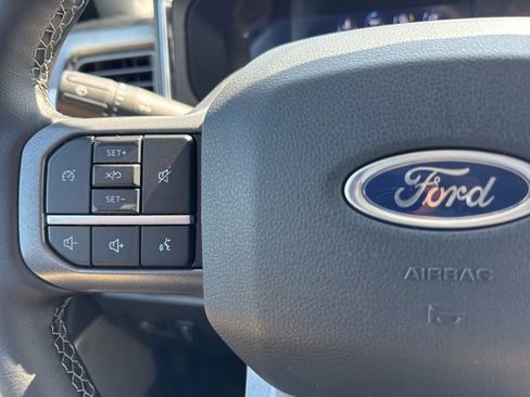 New 2025 Ford F350 Lariat w/ Black Appearance Package image 21